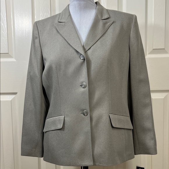 Le Suit Moss Green Blazer Jacket Pants Suit Sz 16P - Picture 1 of 12